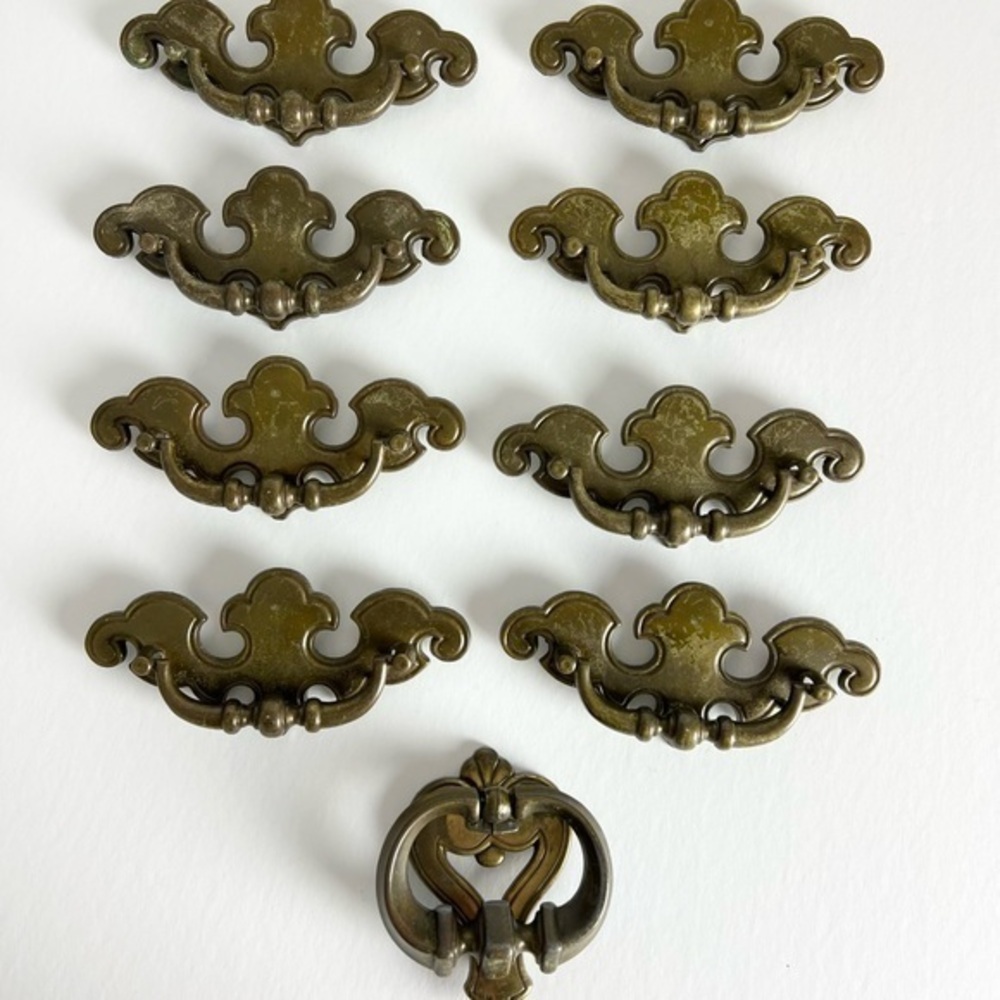 Vintage‎ metal drawer pulls hardware replacement knobs furniture refinishing